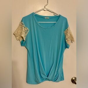e. Luna - Women’s Size M - Aqua & Lace Sleeve with Front Knot Women's Top